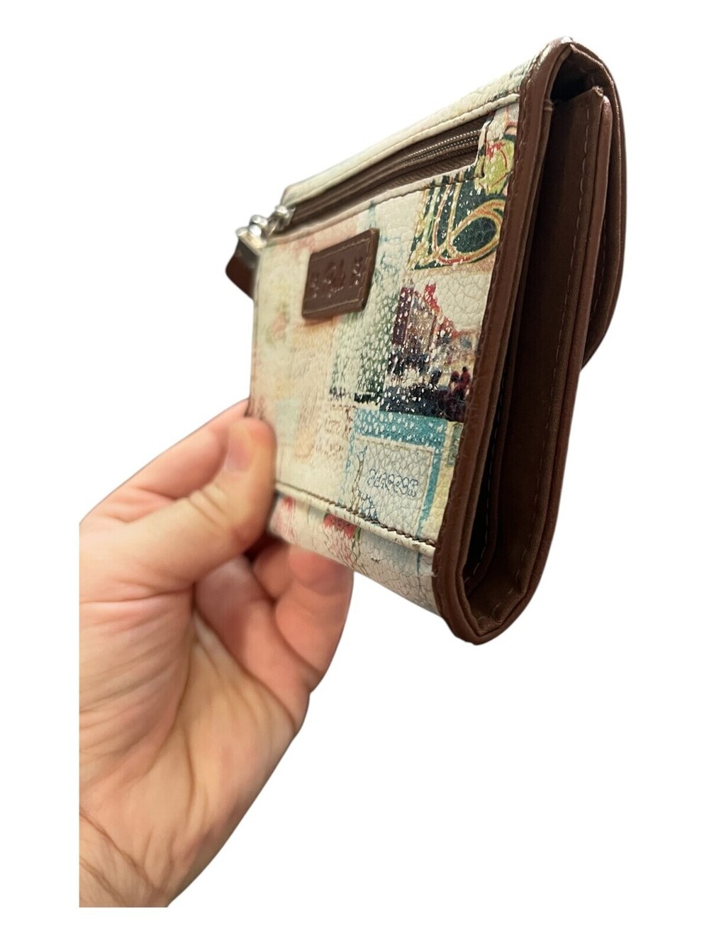 Relic - Paris Print Tri-Fold Wallet Travel Print Faux Leather Organizer - Picture 3 of 7